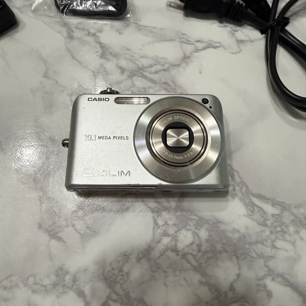 CASIO 카시오 빈티지 디카 EX-Z1050 은채픽