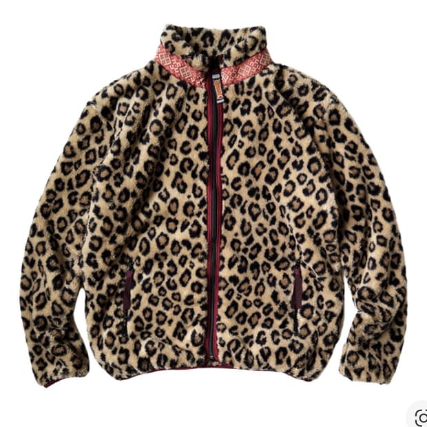 캐피탈 레오파드 후리스 구합니다