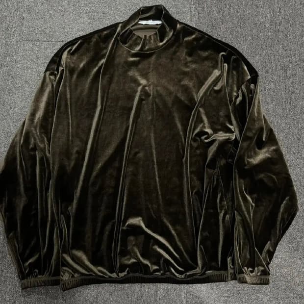 사스콰치패브릭스 벨루어 목폴라 xl