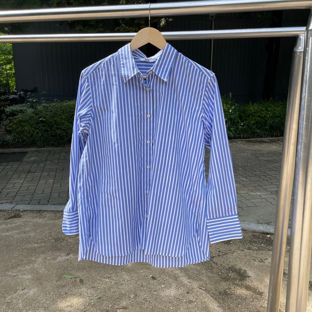 stripe shirt