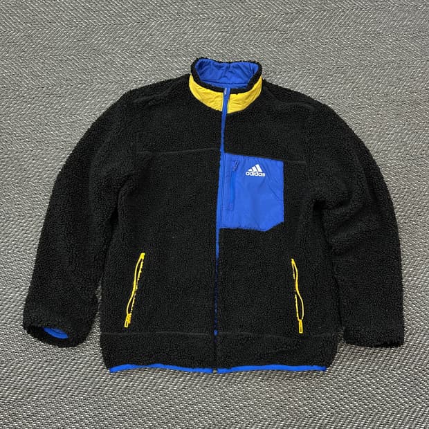 아디다스뽀글이s