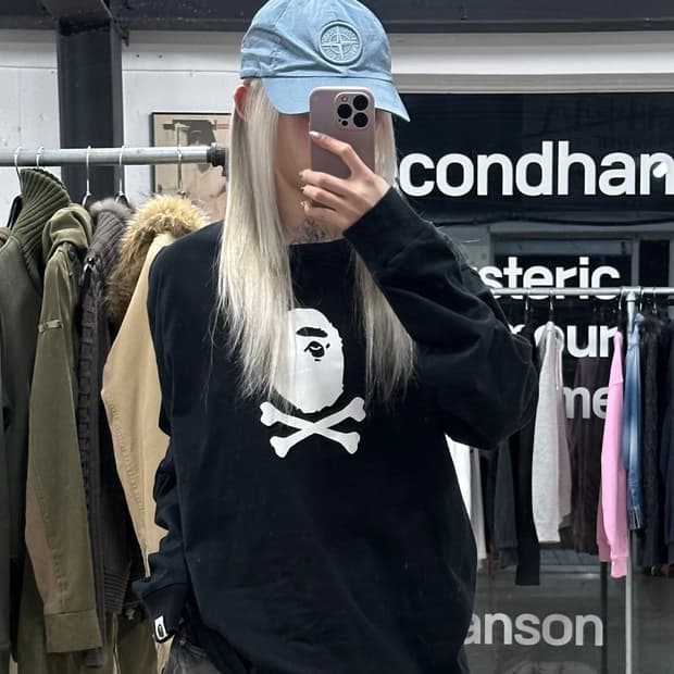 베이프 파이럿 스토어 그래픽 긴팔 블랙 롱슬리브 티