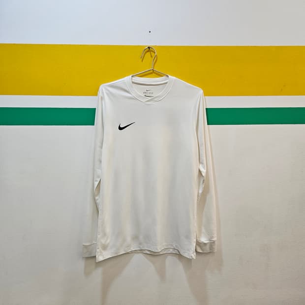 나이키 드라이핏 긴팔 티셔츠
