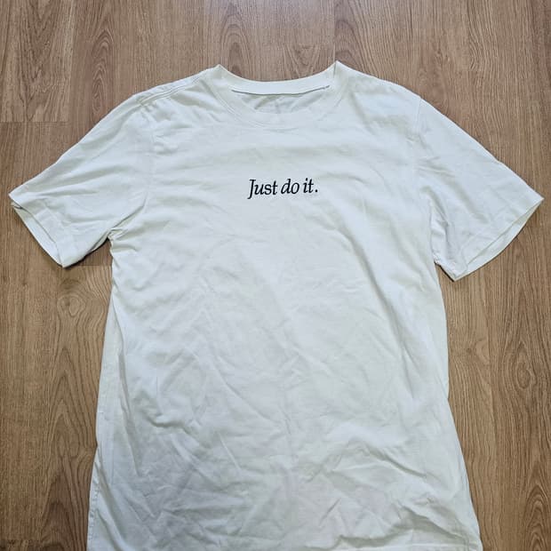 나이키 Just do it 화이트 반팔 L사이즈