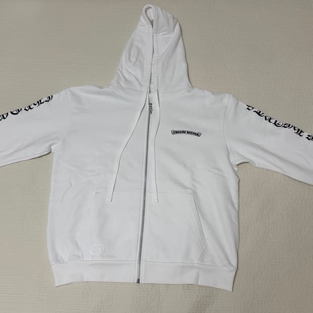 크롬하츠 후드집업 판매합니다~