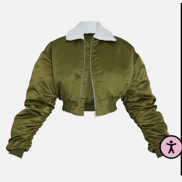 (새 상품) prettylittlething 크롭 항공점퍼 카키 xs