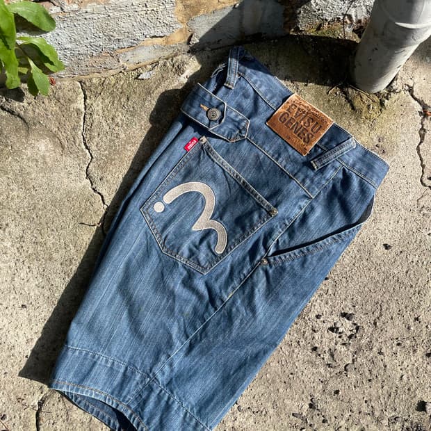 EVISU old-school short pants 