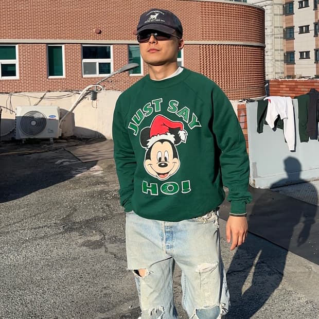 90’s Disney Mickey just say print sweats