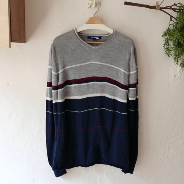 준야 와타나베 스트라이프 브이넥 니트