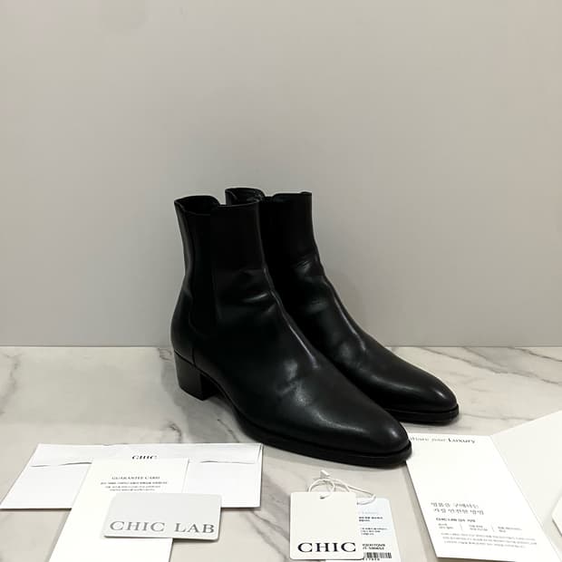 (42.5) 생로랑 레더 와이어트40 첼시 부츠 블랙