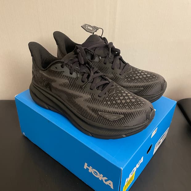 Hoka 클리프톤 9 275 신품