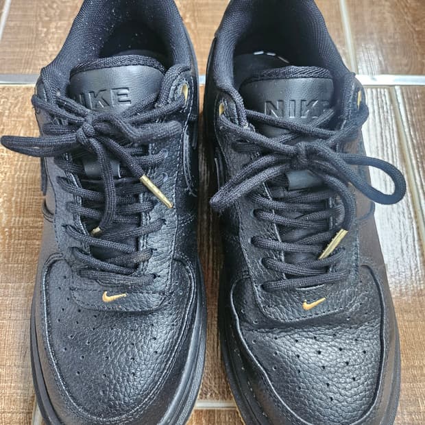 나이키에어포스1 럭스 블랙255