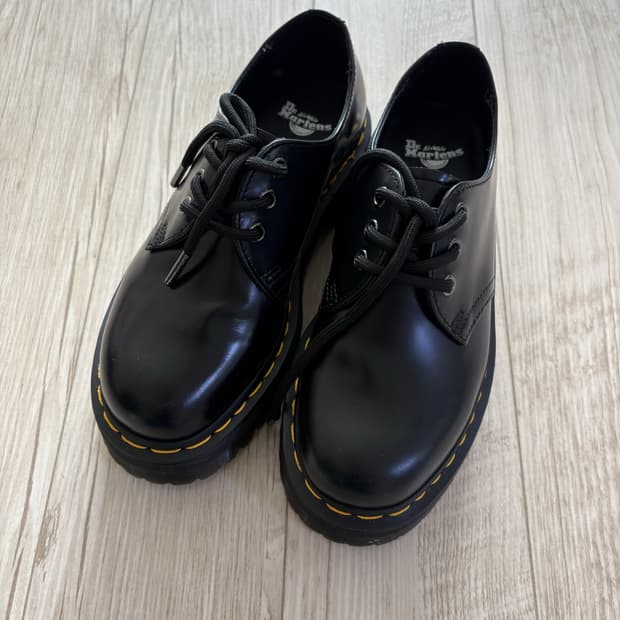 닥터마틴 1461 3홀 쿼드 230
