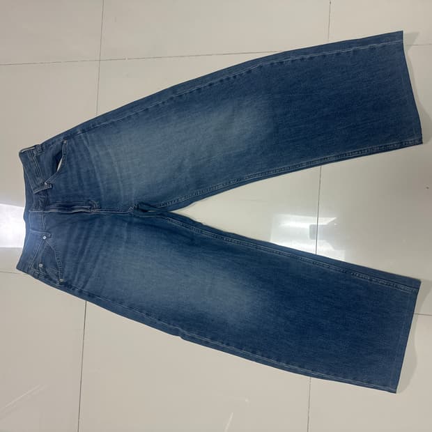 유니클로 커브드밴츠