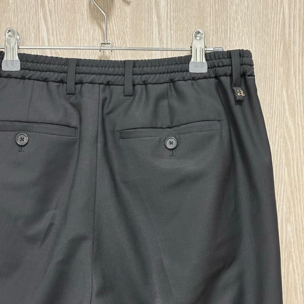 알레그리 울 투턱 밴딩 슬랙스29~31/블랙