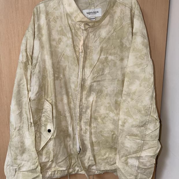 Eastlogue 바람막이