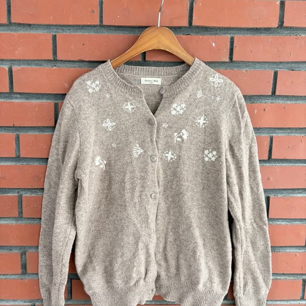 모리걸 자수 가디건