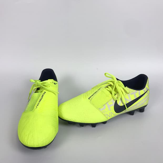 나이키 팬텀 베놈 아카데미 HG 축구화 250