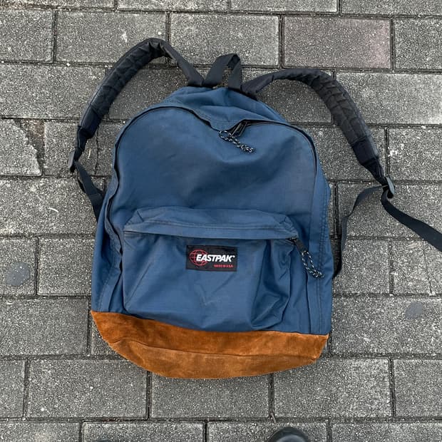 90s Eastpak Leater Bottom Navy Backapack