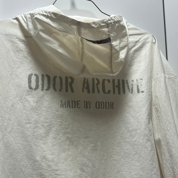 바람막이 화이트