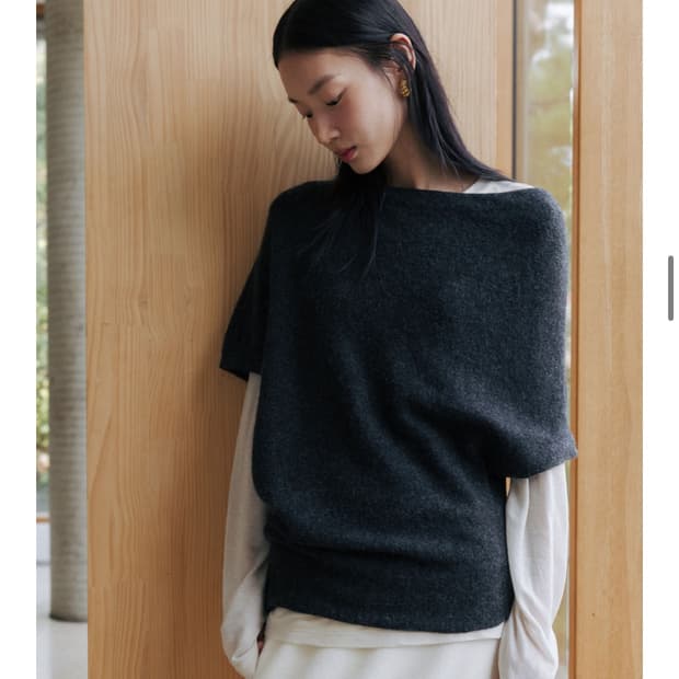 [구해요] 모노하 Twisted shape knit pullover