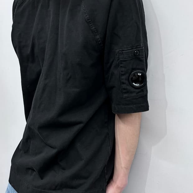 CP Company 렌즈 와펜 레글런 티셔츠