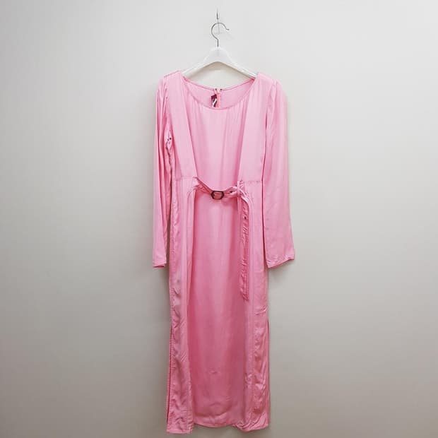 시스마잔 벨티드 롱원피스 4사이즈 (택달린 새제품)