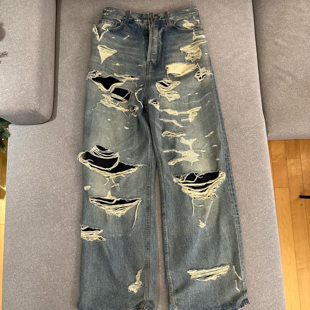 발렌시아가 디스트로이드 데님xs