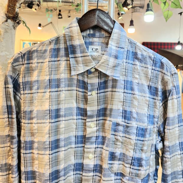 CP 컴퍼니 블루 체크 셔츠