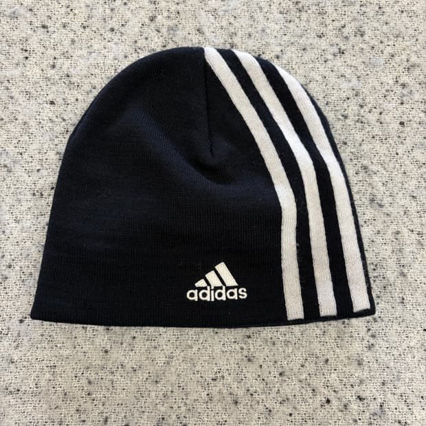 N158. 아디다스 비니