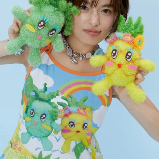 frufru Cute cartoon knitted doll print v