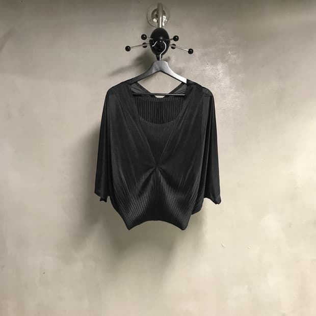 이세이 미야케 플리츠 블라우스 블랙 2(W)