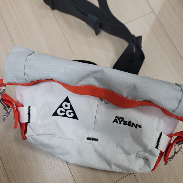 나이키 ACG 아이센 패니팩3L