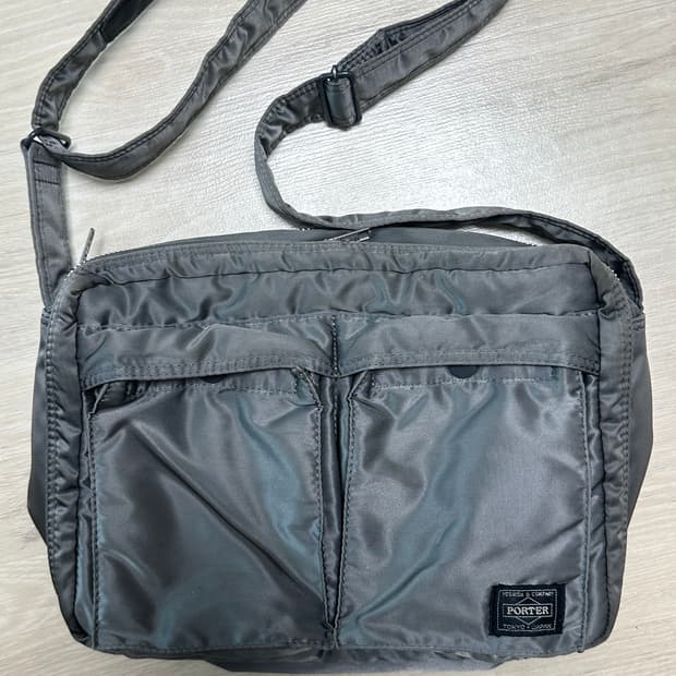 PORTER 요시다 포터 탱커 숄더백 L 실버 그레이