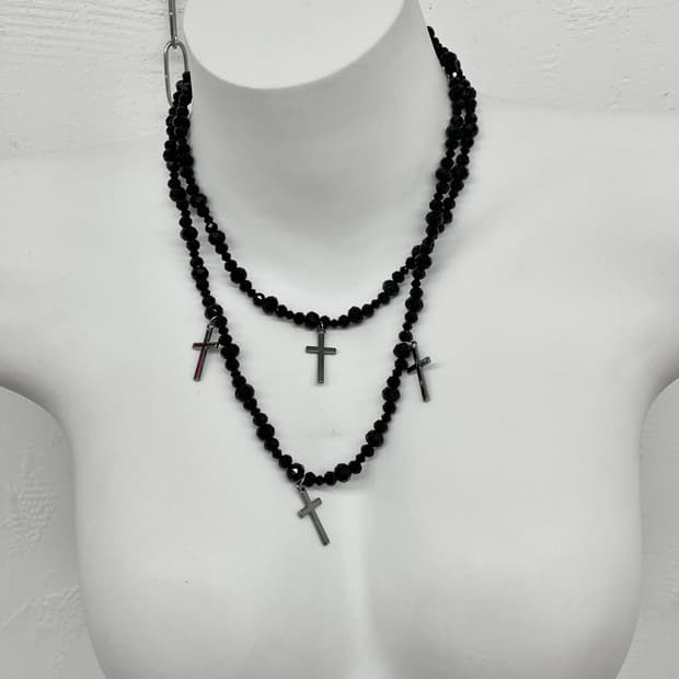 블랙 고딕 십자가 레이어드 네크리스