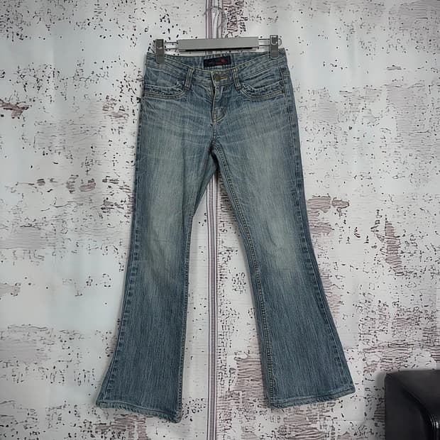 Light-wash vintage bootcut jeans