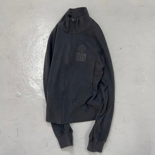 플라스틱 프로덕트 콘트라스트 집업자켓 팝니다.