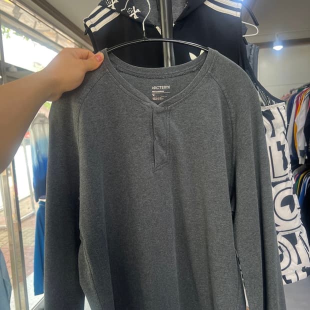 Arc'teryx / sirrus henley, M