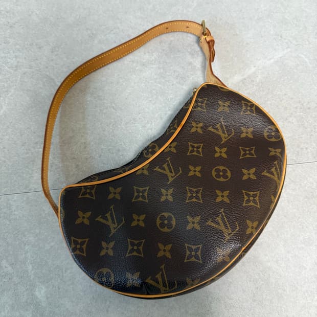 루이비통 크루아상 숄더백