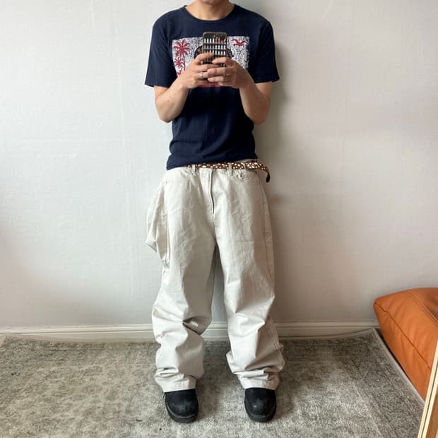 STUSSY Graphic T-Shirt