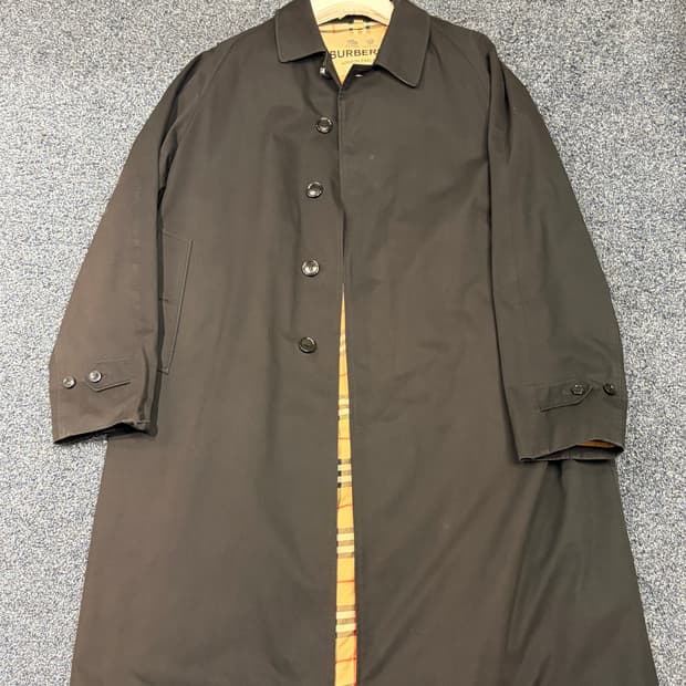 버버리 더캠든 트렌치 58