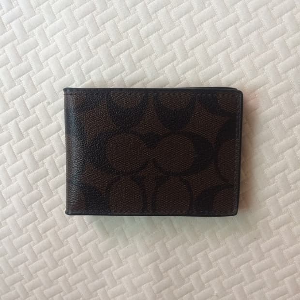 Coach compact bifold wallet Mahogany