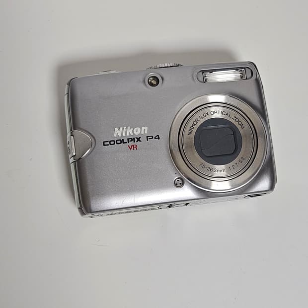 Nikon coolpix p4 니콘 쿨픽스 p4