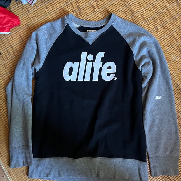 alife 우라하라주쿠 씬 스웻