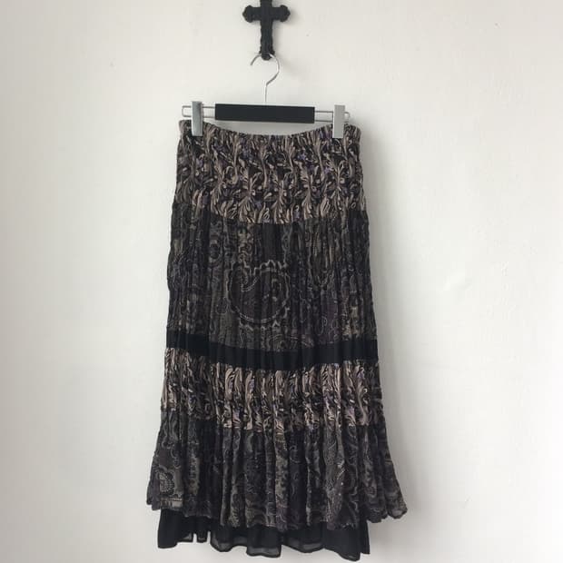 Pattern point pleats long skirt