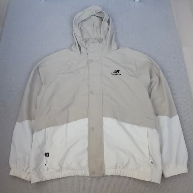 뉴발란스 바람막이 M