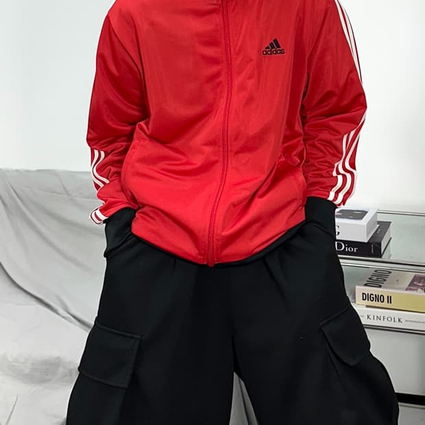 아디다스 00s 레드 트랙탑 져지 105