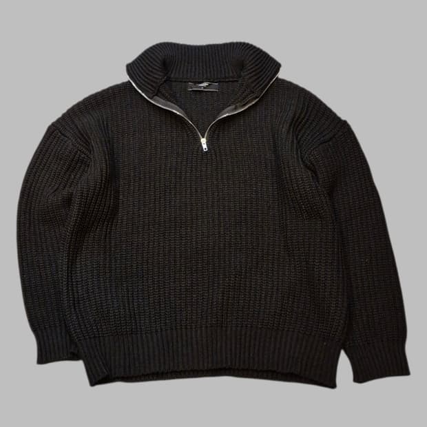 FREE 블랙 하프집업 니트