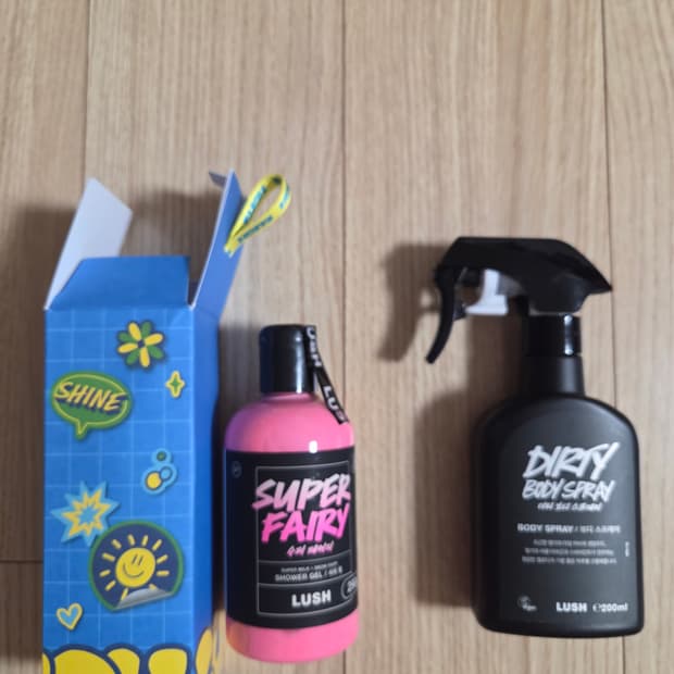 러쉬 샤워젤 수퍼페어리 290g 새상품 + 러쉬 더티 바디스프레이 판매