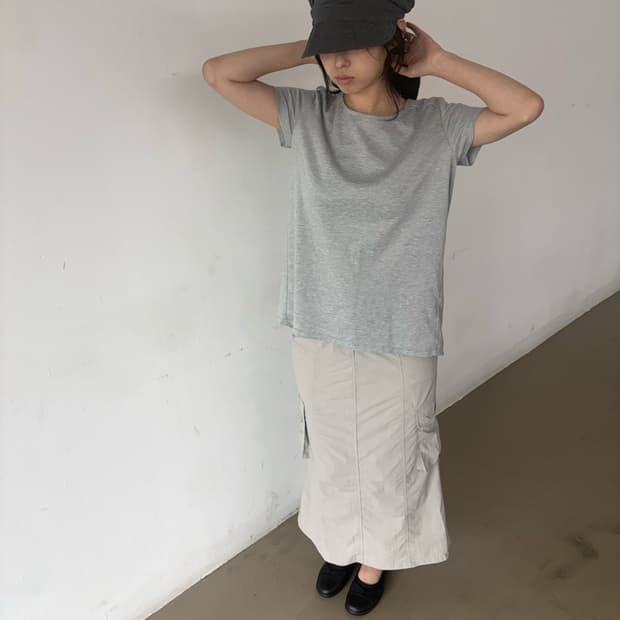 숄더 포인트 그레이 탑